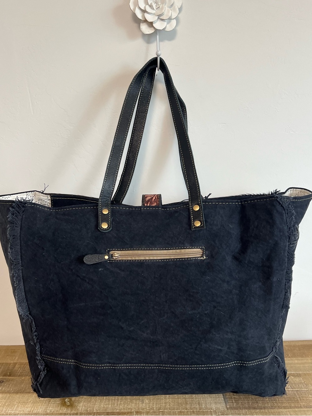 Myra Cowhide Weekender Bag XL Western Leather Travel Duffel Boho Tote Carry On - Picture 8 of 9